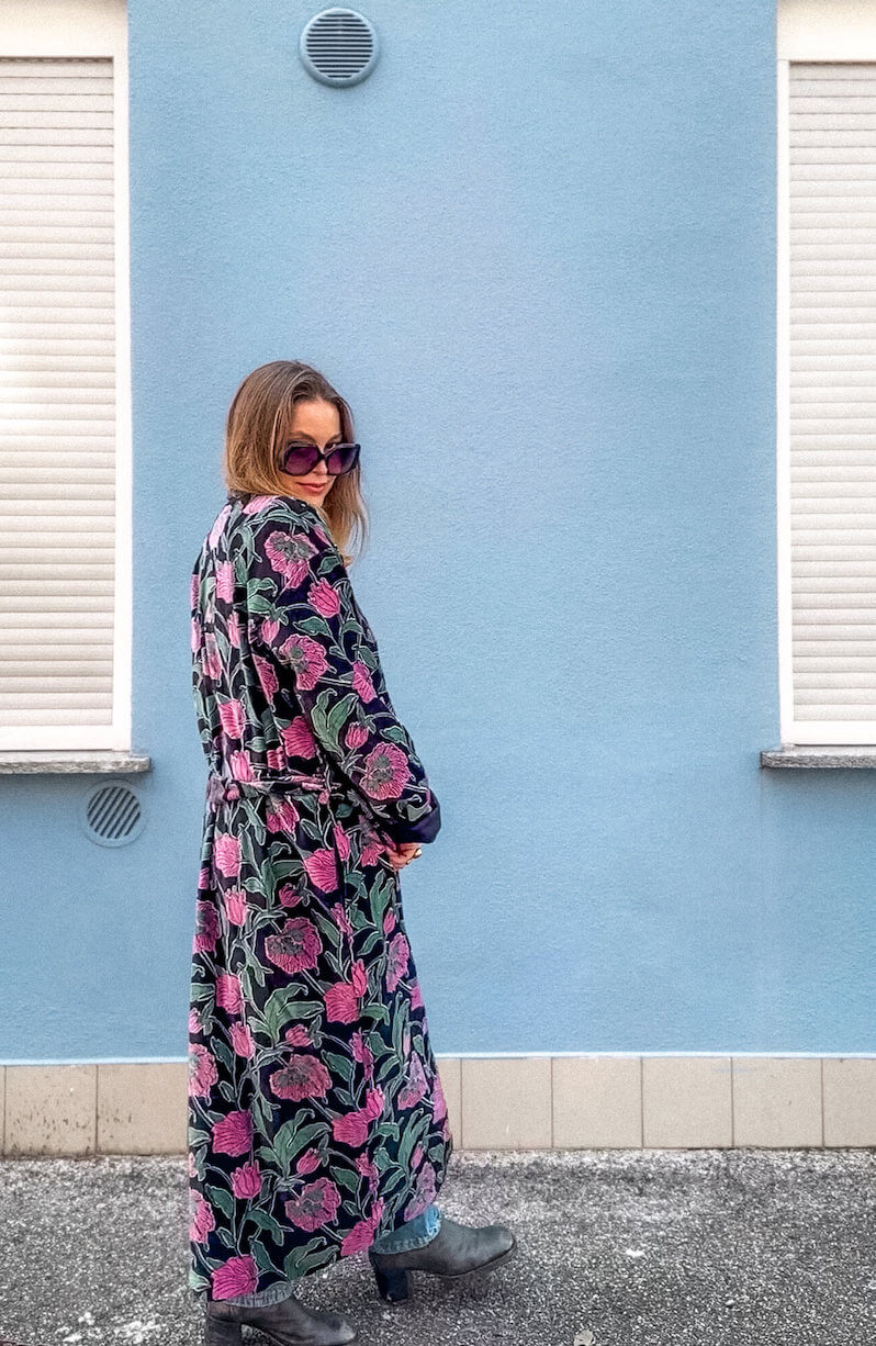 VELVET KIMONO - PINK ROSES