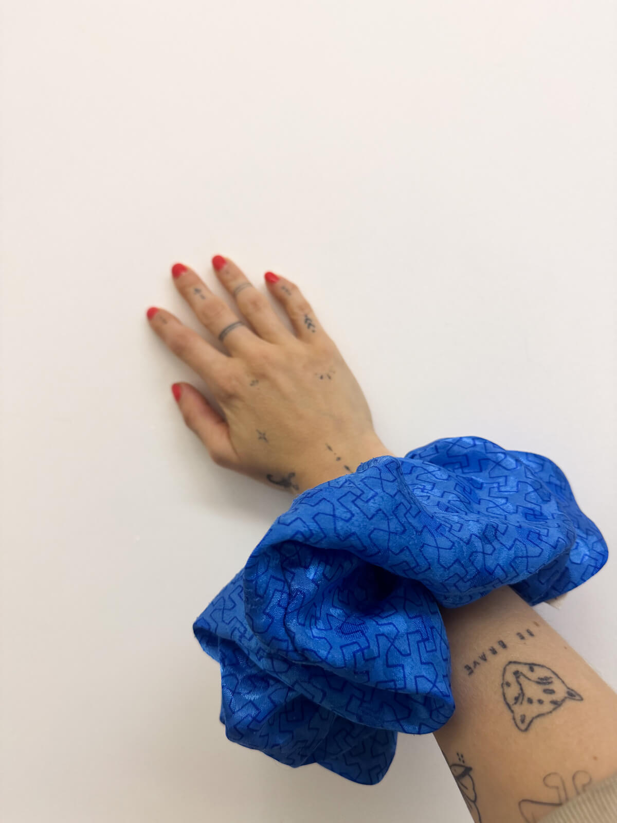 SCRUNCHIE SETA -AGUA