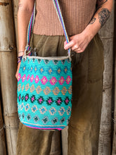 Carica l&#39;immagine nel visualizzatore di Gallery, Mochila Primavera Celeste
